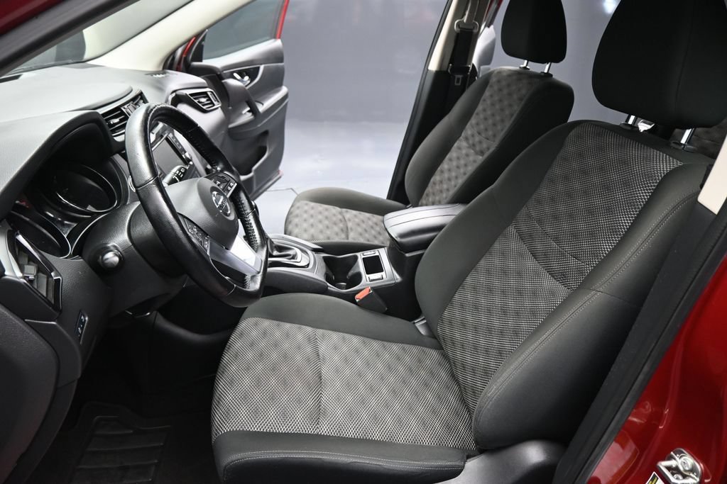 Used 2022 Nissan Rogue Sport SV FWD image 10