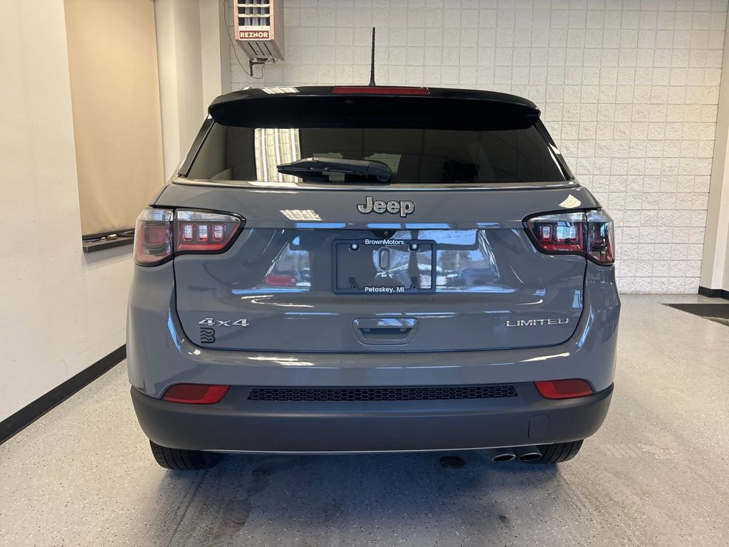 Used 2022 Jeep Compass Limited image 19