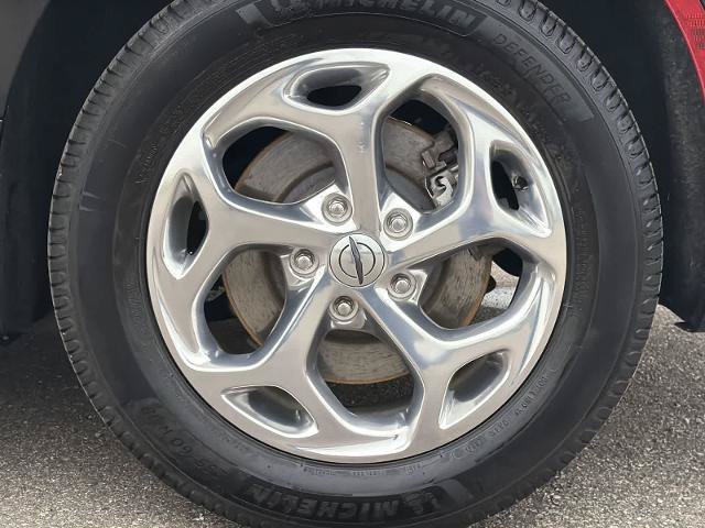 Used 2021 Chrysler Pacifica Limited w/ Uconnect Theater Family Group AWD/4WD image 14