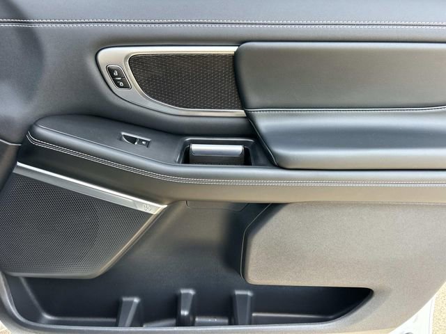 Certified 2025 Ford Expedition Platinum w/ Stealth Performance Package image 32