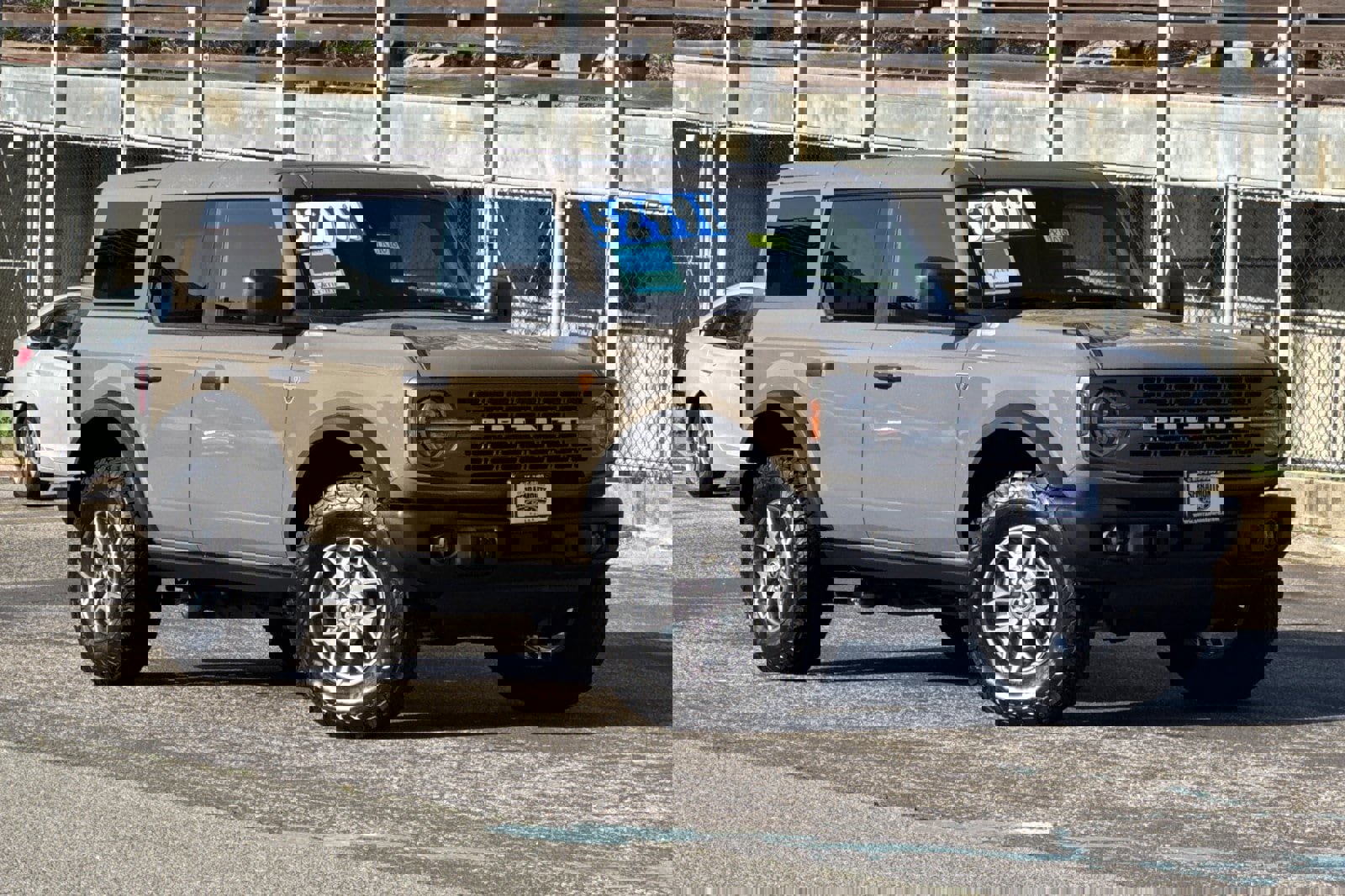 Certified 2025 Ford Bronco Badlands image 2