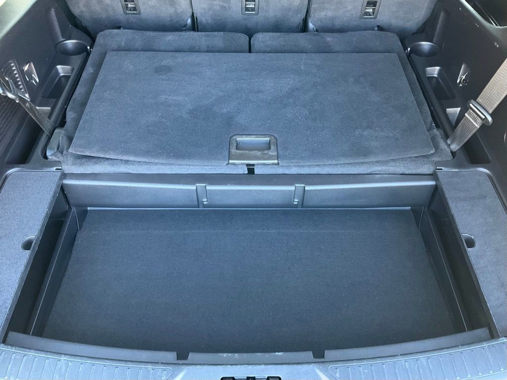 Certified 2021 Ford Explorer Limited w/ Equipment Group 301A image 30