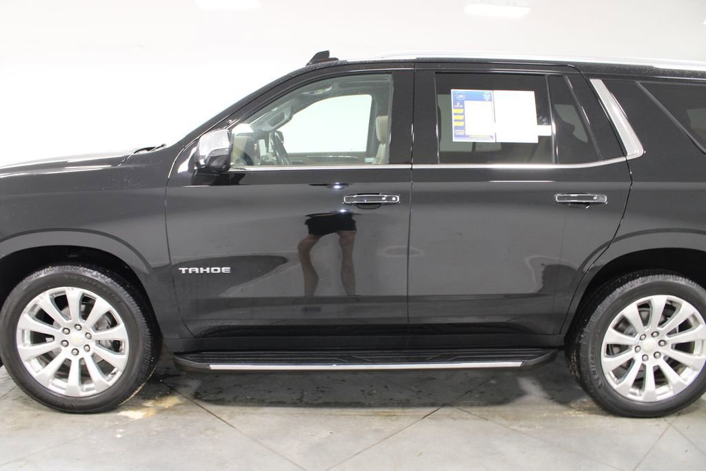 Used 2021 Chevrolet Tahoe Premier w/ Premium Package AWD/4WD image 2