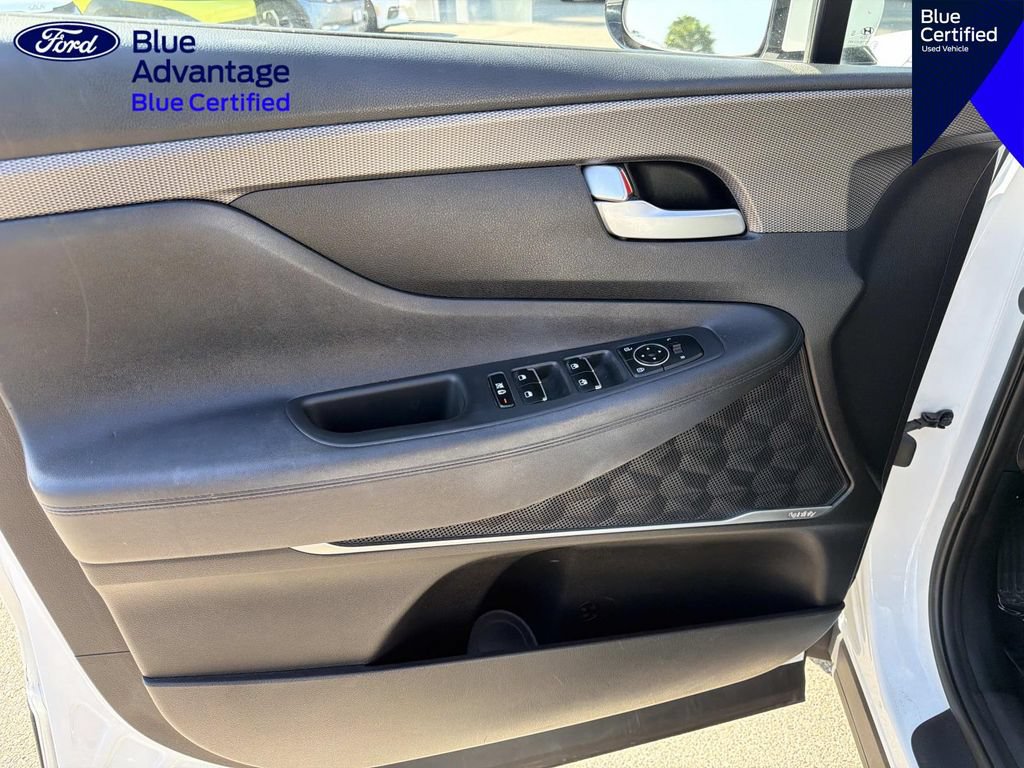 Used 2019 Hyundai Santa Fe SEL FWD image 18