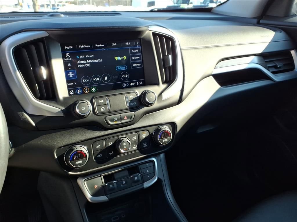 Used 2022 GMC Terrain SLT image 26
