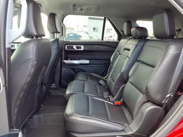 Certified 2024 Ford Explorer XLT w/ Equipment Group 202A AWD/4WD image 12