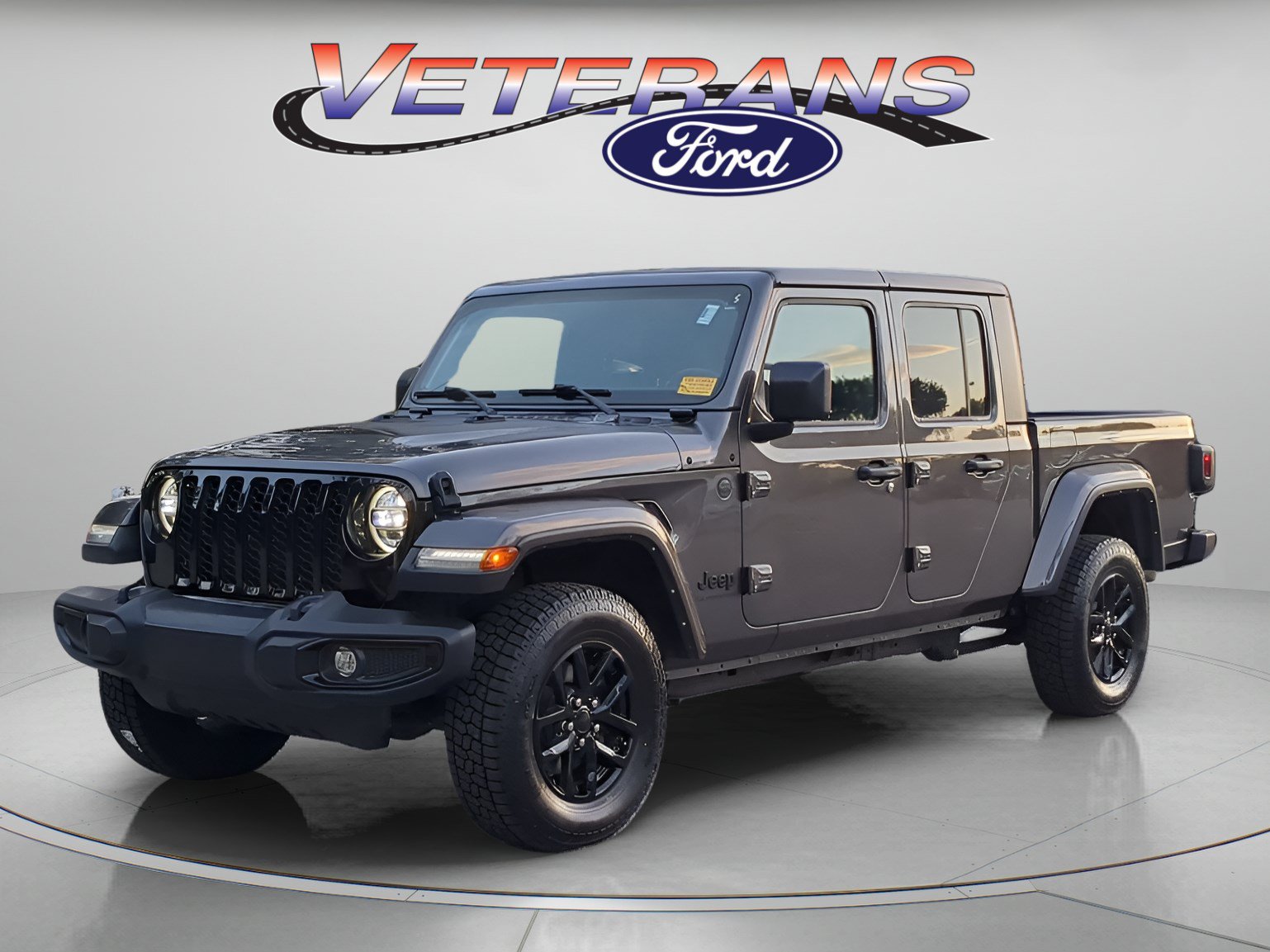 Used 2022 Jeep Gladiator Sport AWD/4WD image 1