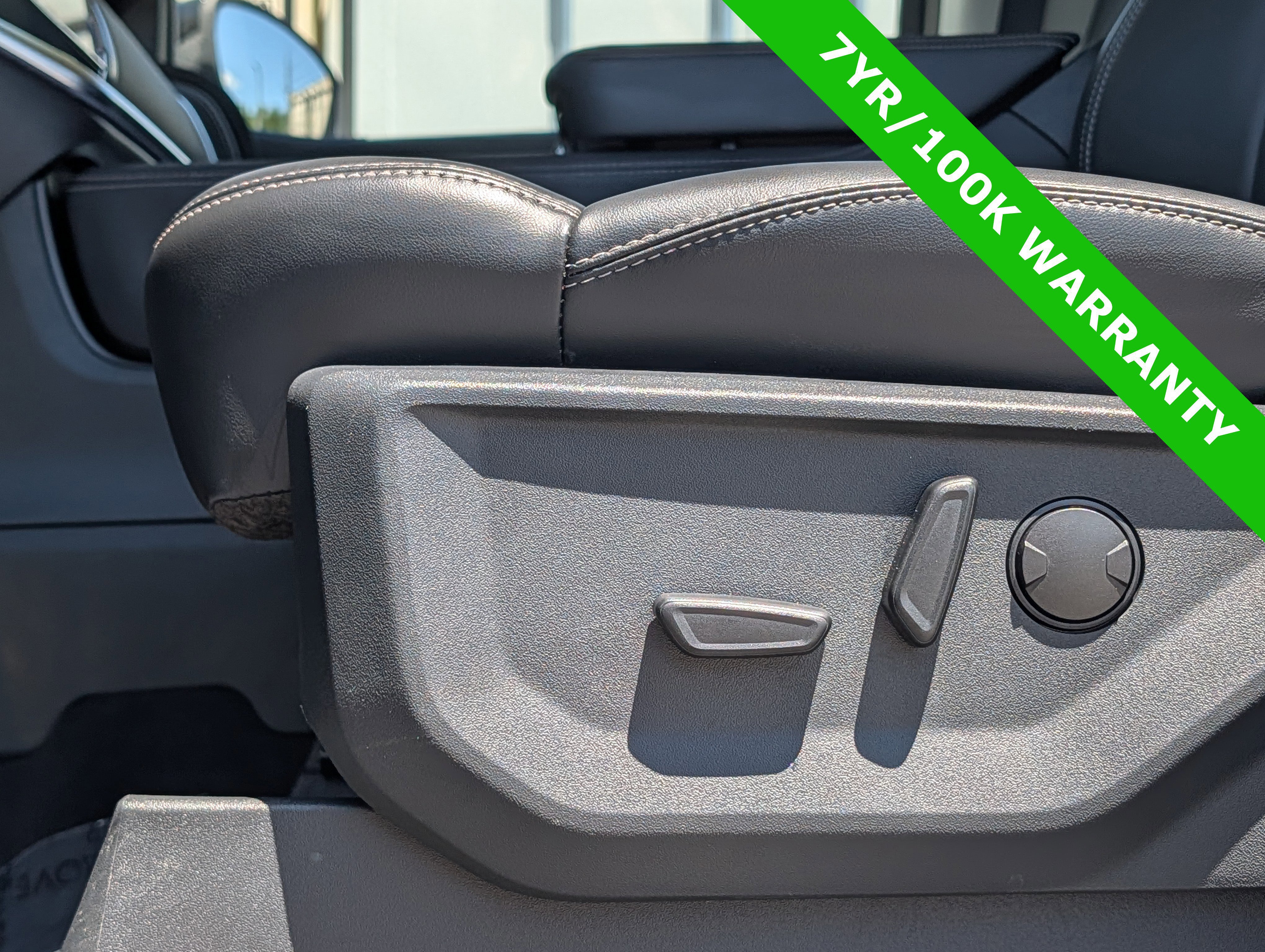 Certified 2025 Ford Expedition Platinum AWD/4WD image 26