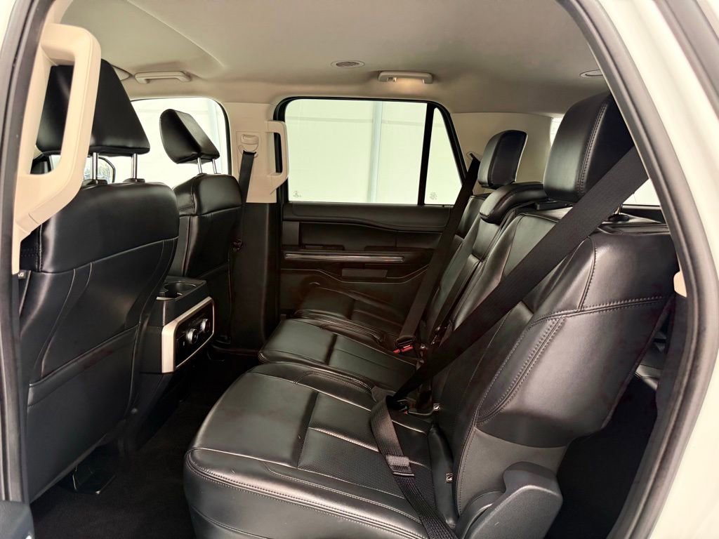 Certified 2023 Ford Expedition XLT image 17