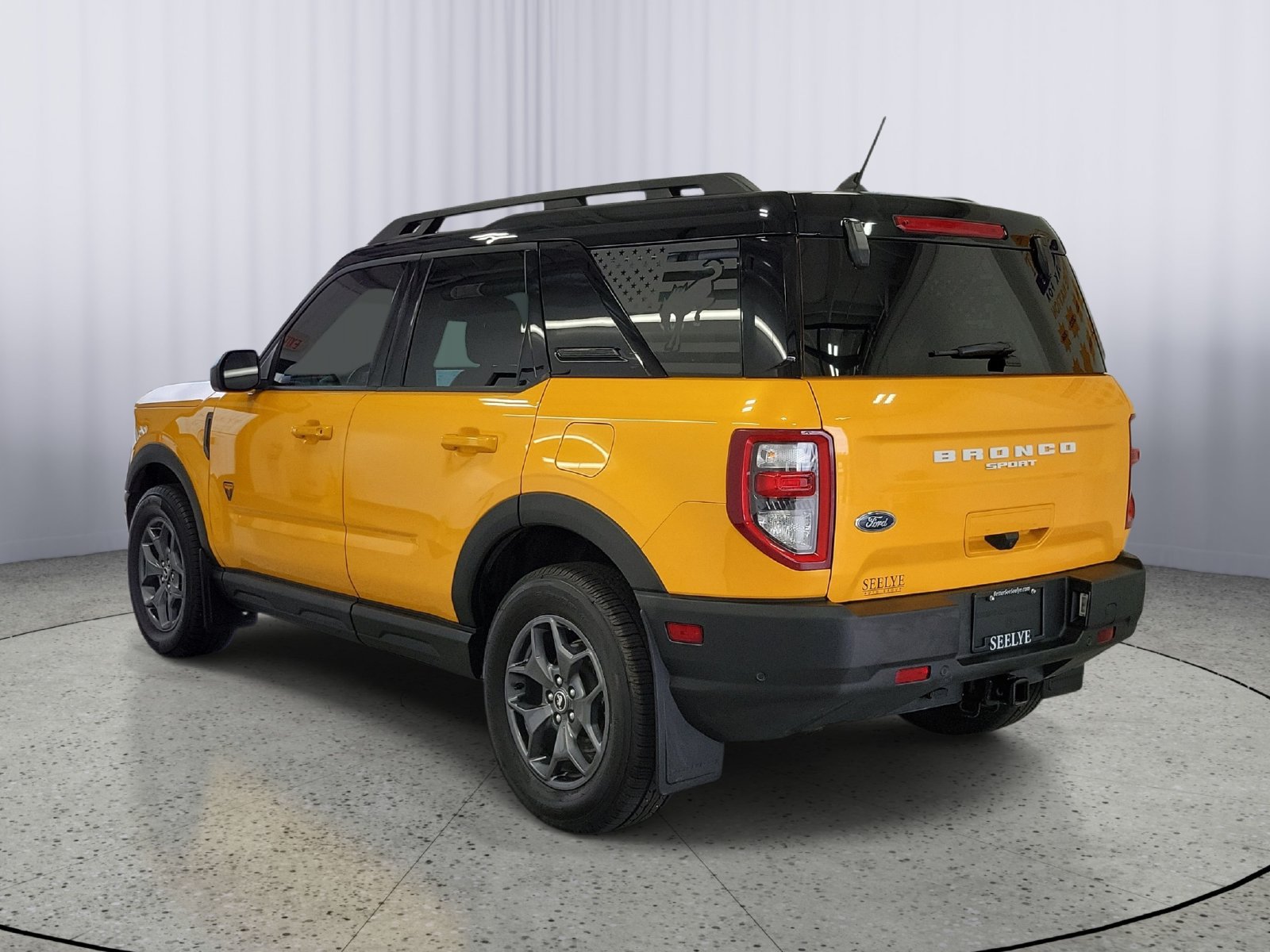 Certified 2021 Ford Bronco Sport Badlands w/ Badlands Package AWD/4WD image 3