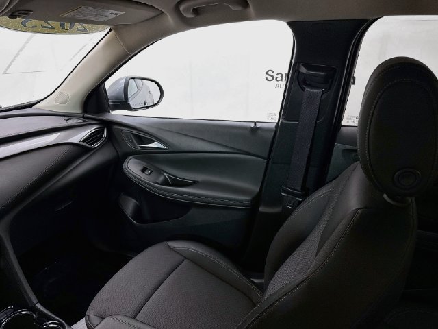 Used 2023 Buick Encore GX Preferred FWD image 21