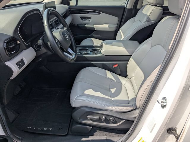 Used 2024 Honda Pilot Touring image 21