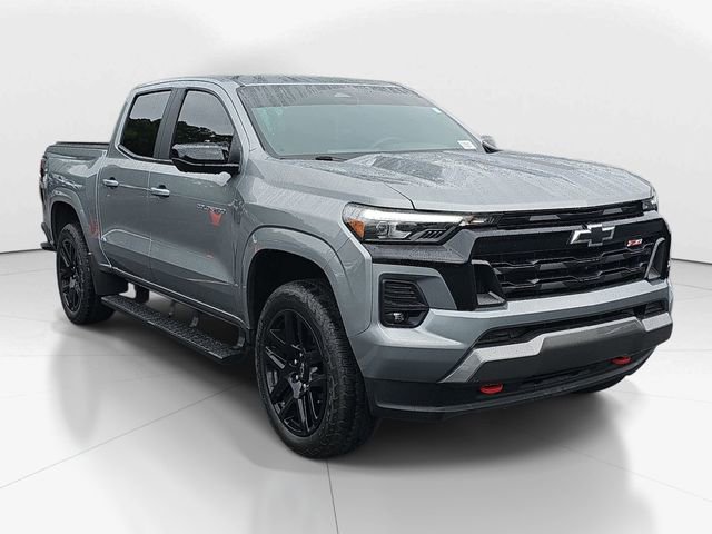 Used 2024 Chevrolet Colorado Z71 w/ Z71 Convenience Package 2