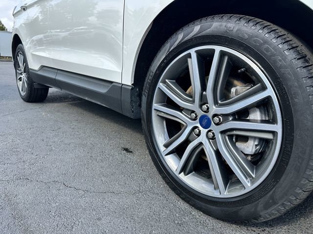 Certified 2022 Ford Edge Titanium image 12