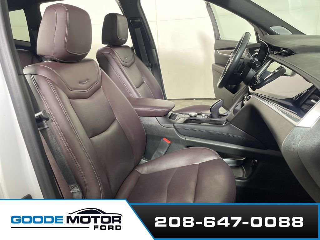 Used 2022 Cadillac XT6 Premium Luxury w/ Technology Package AWD/4WD image 23