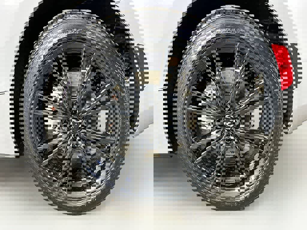 Used 2024 MAZDA MX-5 Miata Club image 11