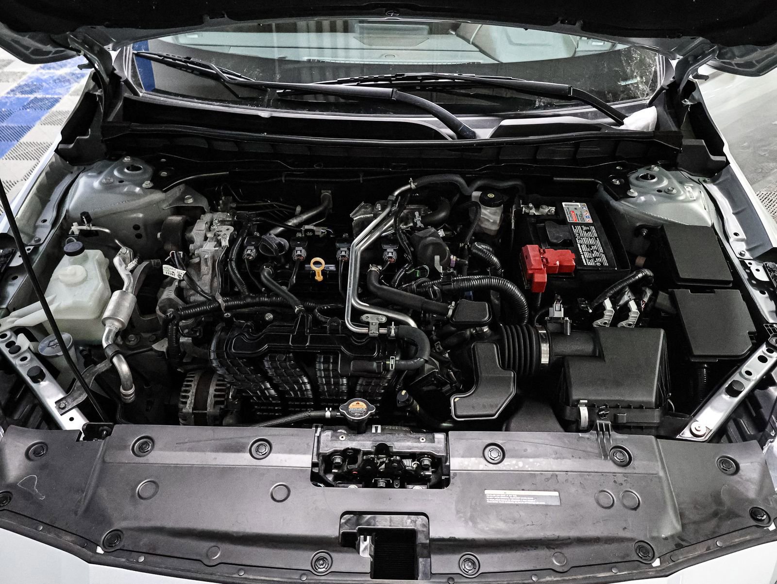 Used 2024 Nissan Altima 2.5 SV image 16