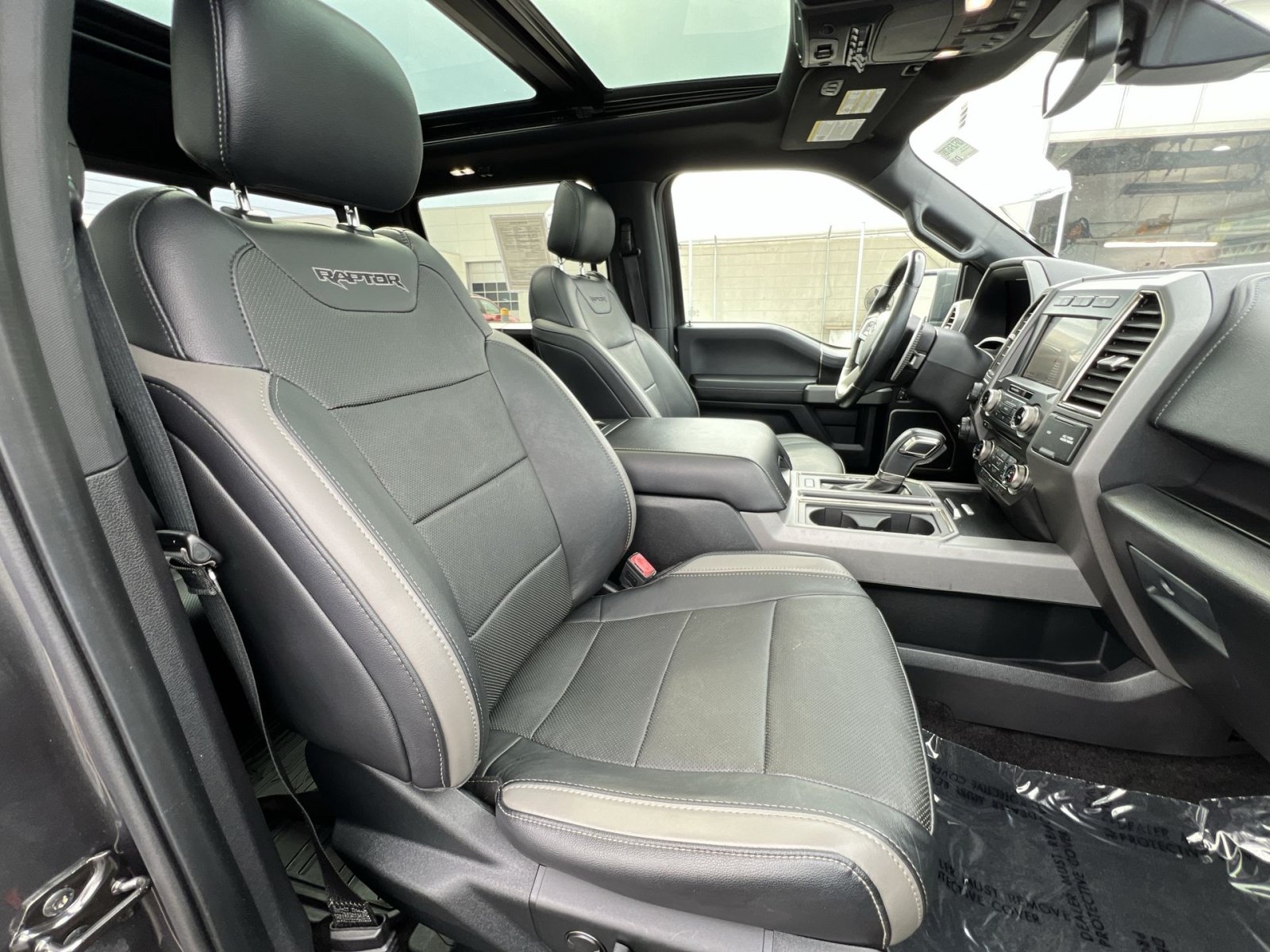Certified 2018 Ford F150 Raptor w/ Equipment Group 802A Luxury AWD/4WD image 35