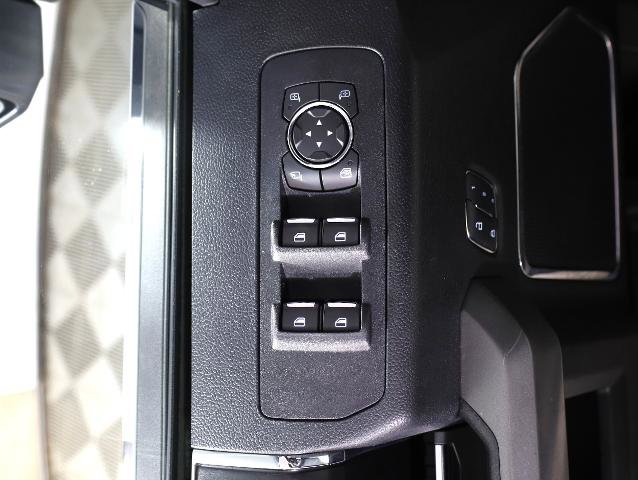 Certified 2018 Ford F150 Platinum w/ Equipment Group 701A Luxury image 19