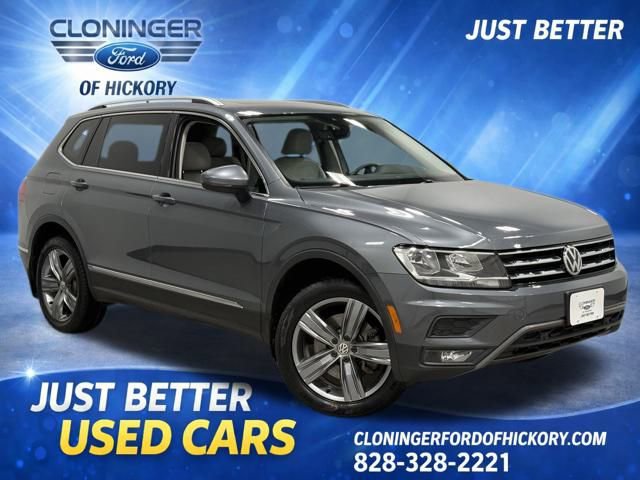 Used 2020 Volkswagen Tiguan SEL image 1