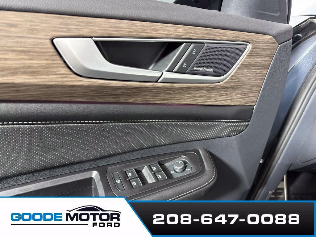 Used 2024 Volkswagen Atlas SEL Premium R-Line AWD/4WD image 9