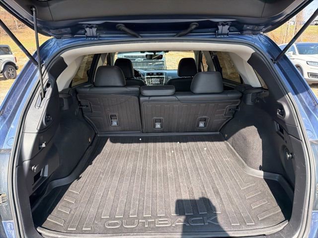 Used 2019 Subaru Outback 2.5i Limited w/ Popular Package #2 image 11