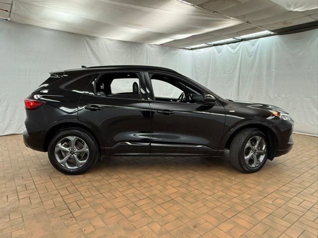 Certified 2024 Ford Escape ST-Line Select w/ Tech Pack #1 AWD/4WD image 9