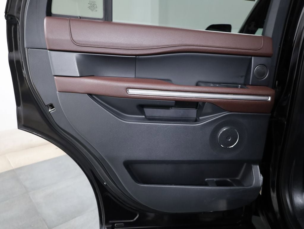 Certified 2024 Ford Expedition Limited AWD/4WD image 12