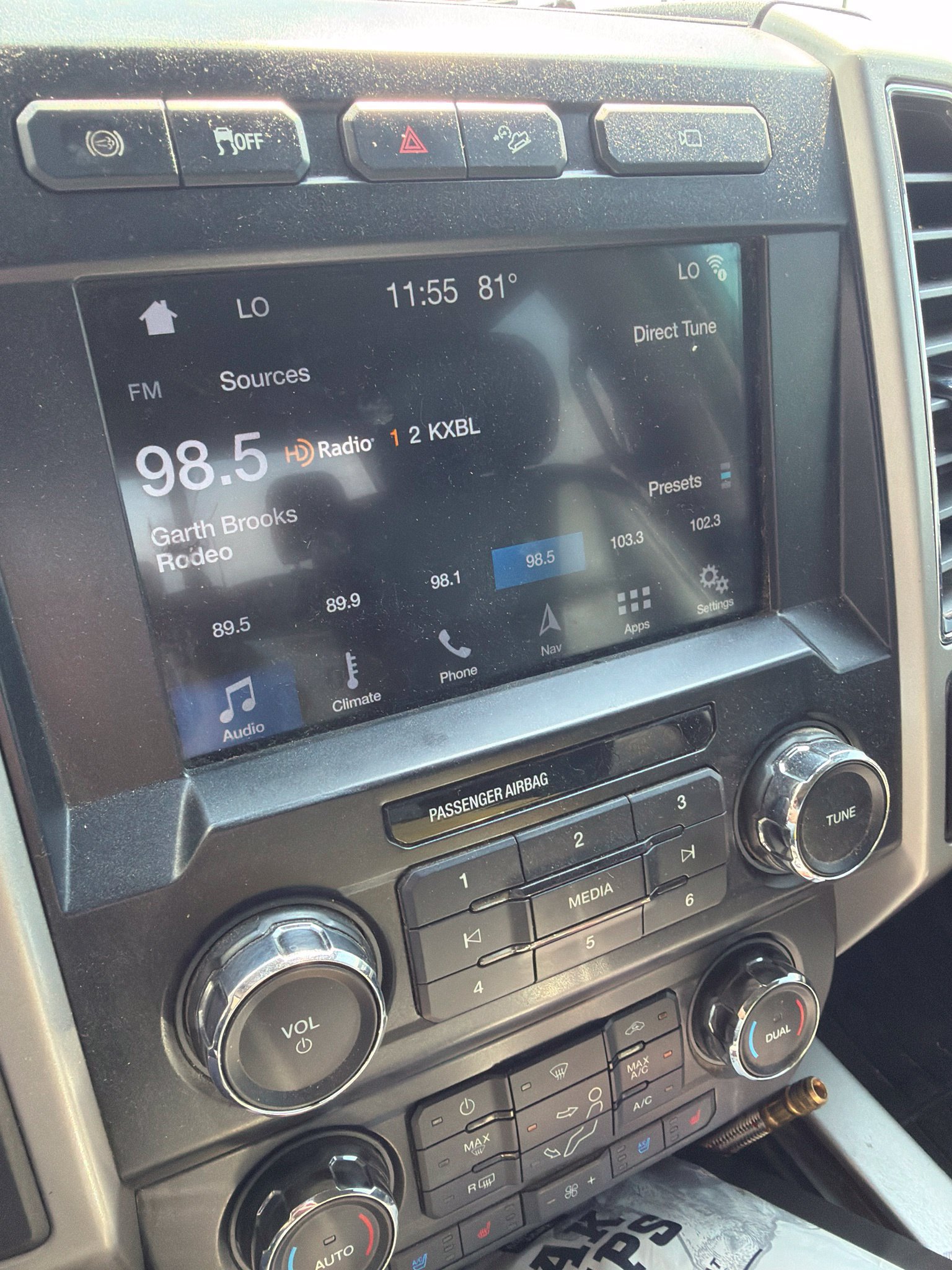 Certified 2019 Ford F350 Lariat w/ Lariat Ultimate Package AWD/4WD image 6