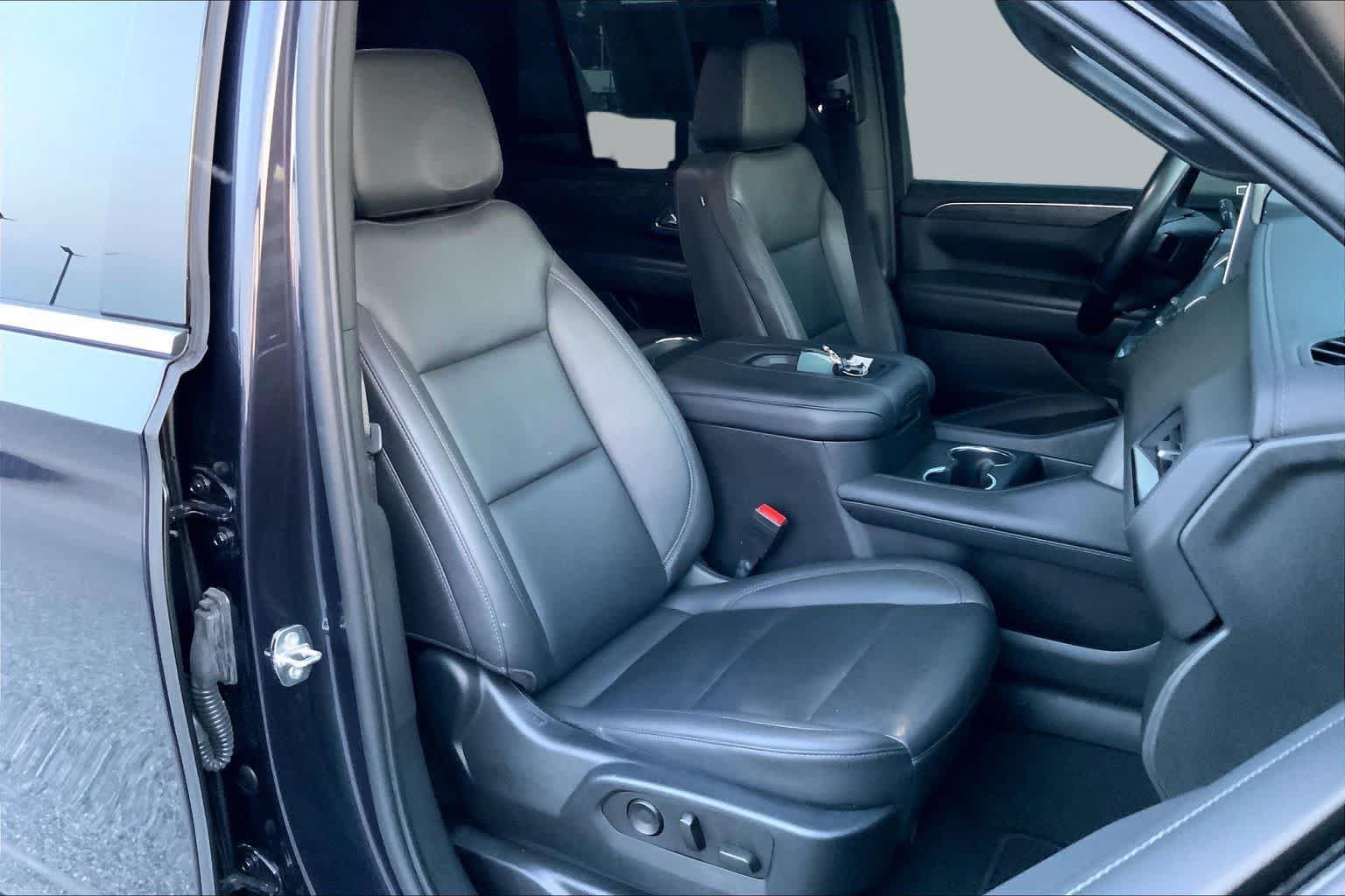 Used 2023 Chevrolet Tahoe LT RWD image 9
