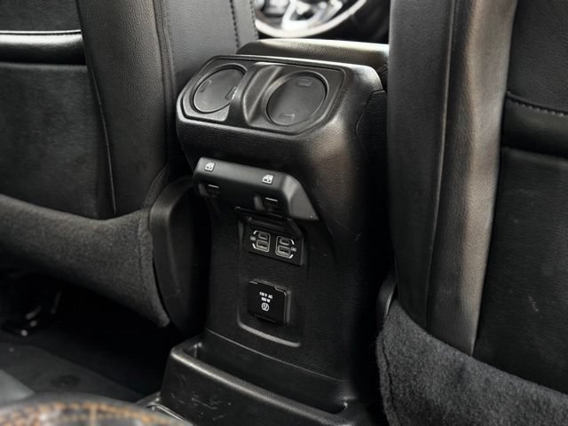 Used 2021 Jeep Wrangler Unlimited Sahara AWD/4WD image 17