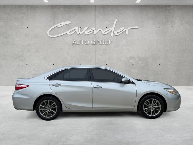 Used 2017 Toyota Camry SE image 17