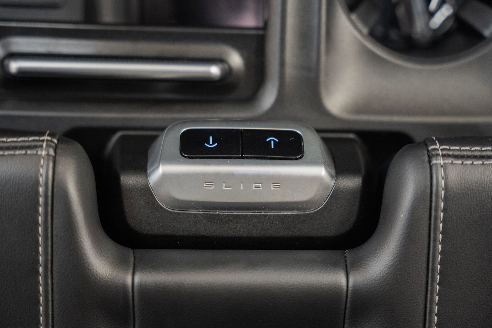 Certified 2025 Ford Expedition Max Platinum image 41