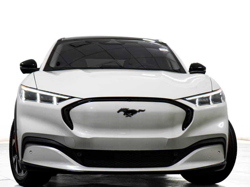 Certified 2022 Ford Mustang Mach-E Premium AWD/4WD image 3