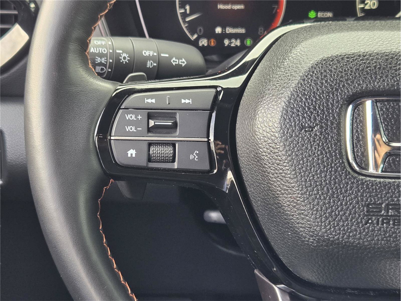 Used 2025 Honda Pilot TrailSport image 26