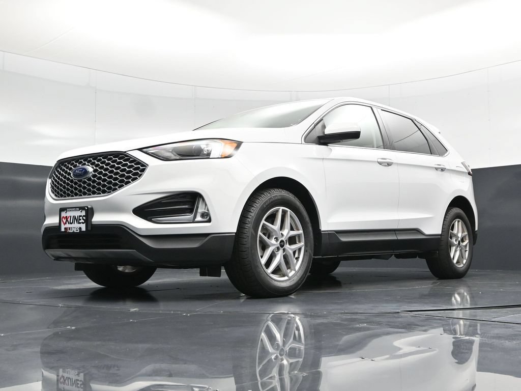 Certified 2024 Ford Edge SEL w/ Convenience Package AWD/4WD image 47
