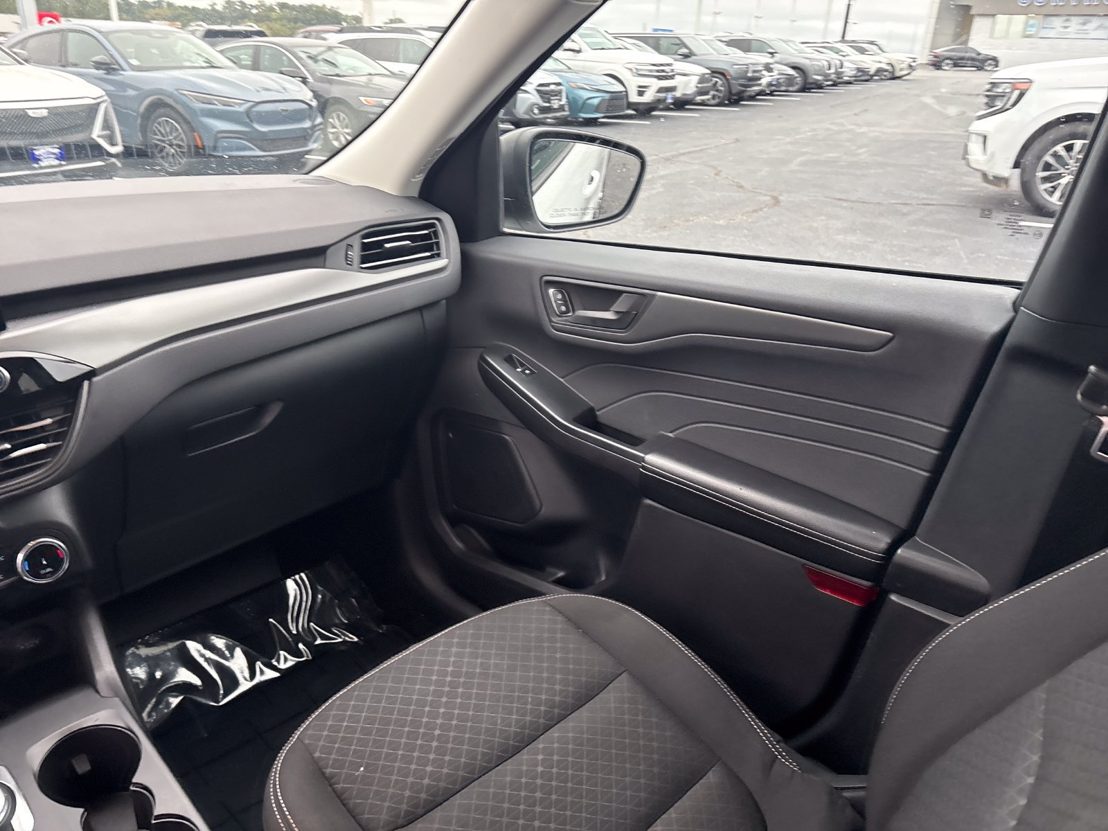 Certified 2025 Ford Escape Active FWD image 15