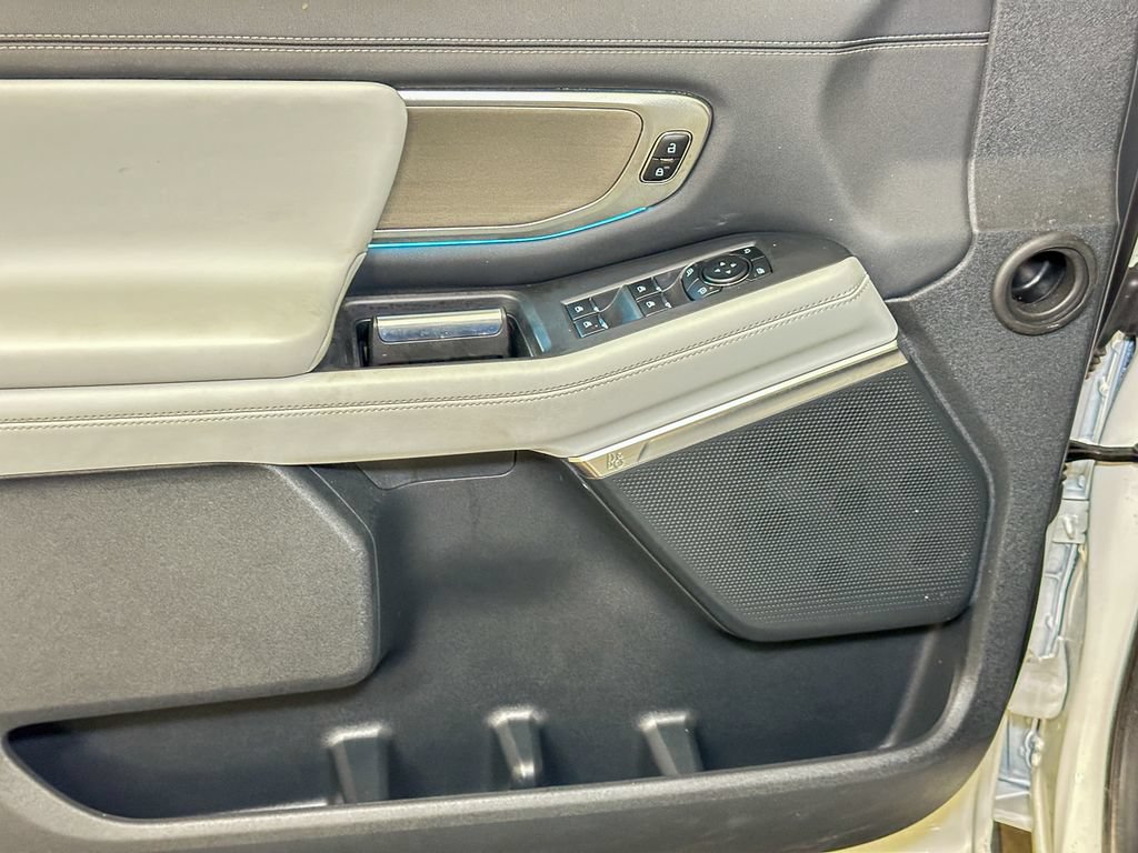 Certified 2025 Ford Expedition Max Platinum AWD/4WD image 27