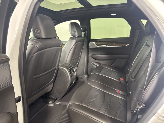 Used 2022 Cadillac XT5 Sportv w/ Platinum Package AWD/4WD image 12