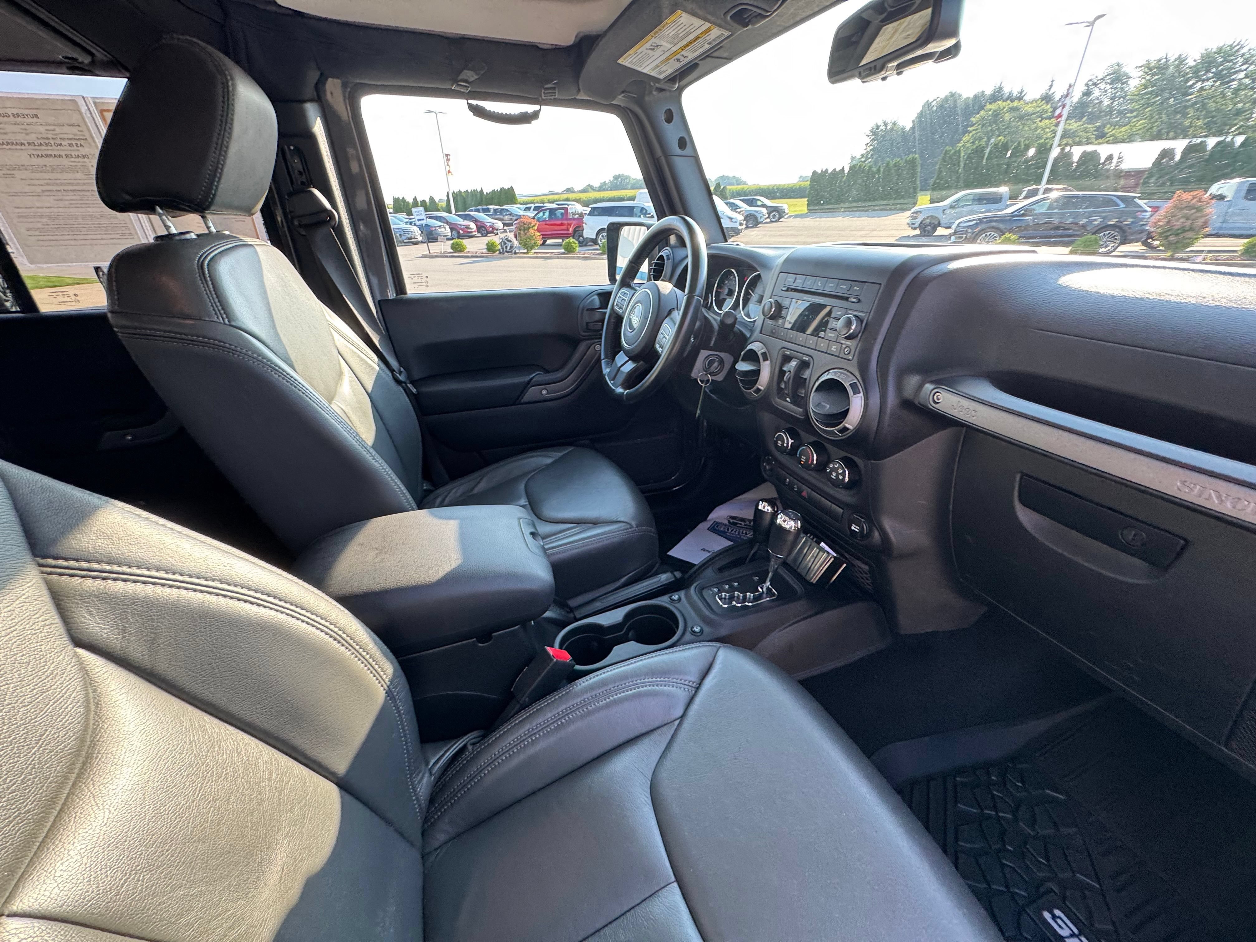 Used 2017 Jeep Wrangler Unlimited Sport w/ Quick Order Package 24S AWD/4WD image 11