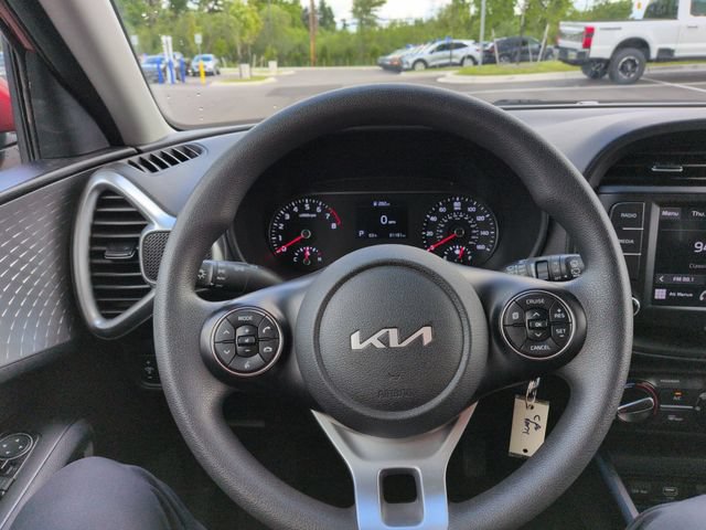 Used 2022 Kia Soul LX FWD image 30