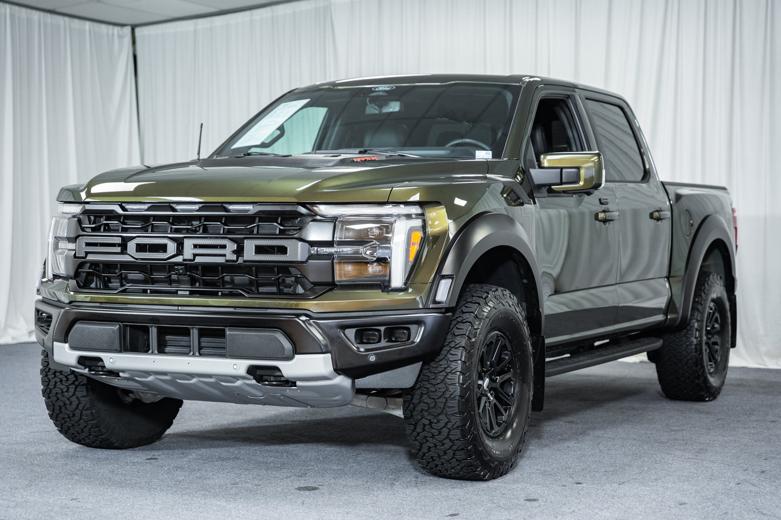 Certified 2025 Ford F150 Raptor AWD/4WD image 3