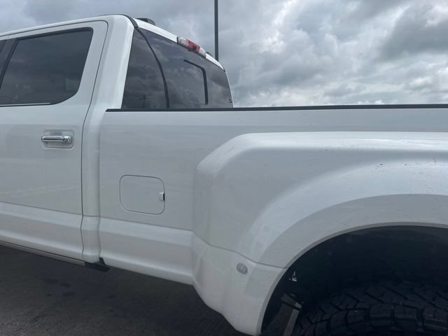 Certified 2022 Ford F450 Platinum AWD/4WD image 38