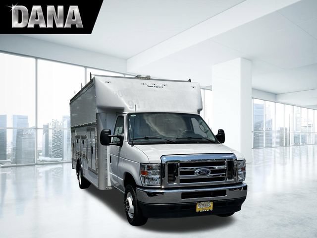 Certified 2024 Ford E-450 and Econoline 450 Super Duty w/ Power Windows & Locks Group