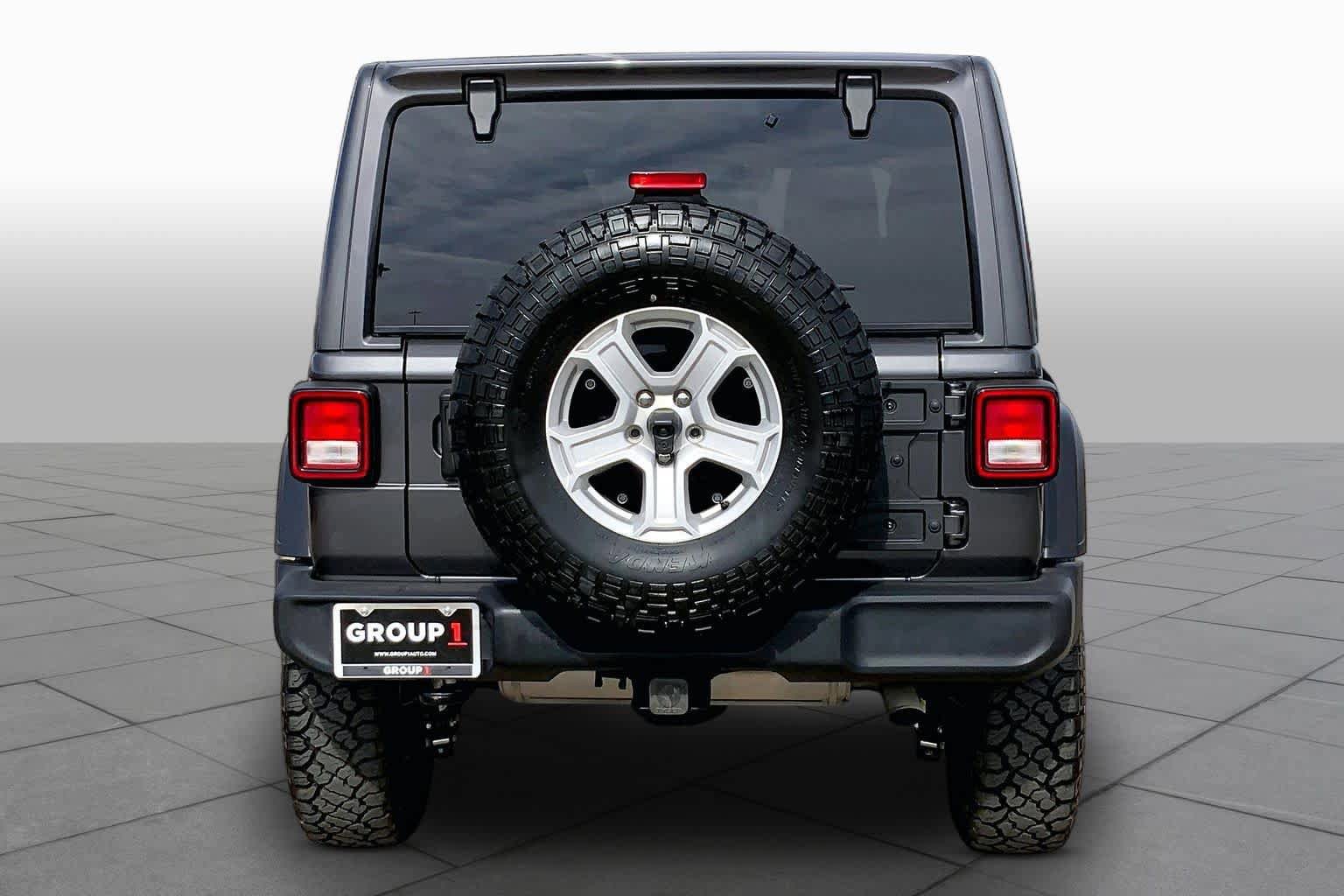 Used 2021 Jeep Wrangler Unlimited Sport w/ Sun And Sound Package AWD/4WD image 5