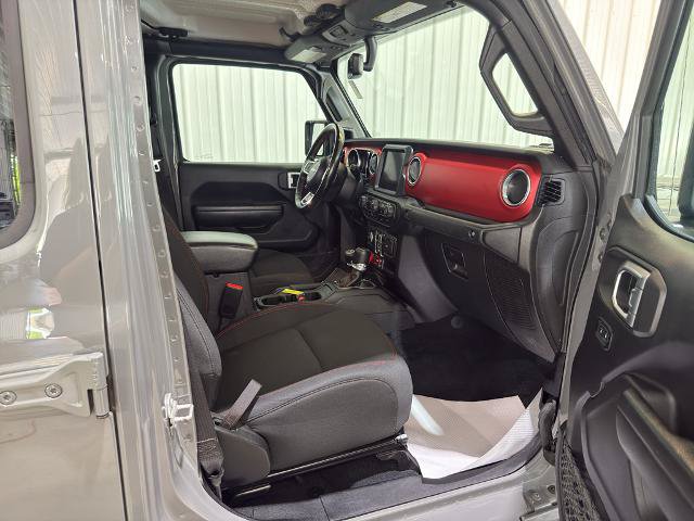 Used 2022 Jeep Gladiator Rubicon w/ Cold Weather Group AWD/4WD image 30