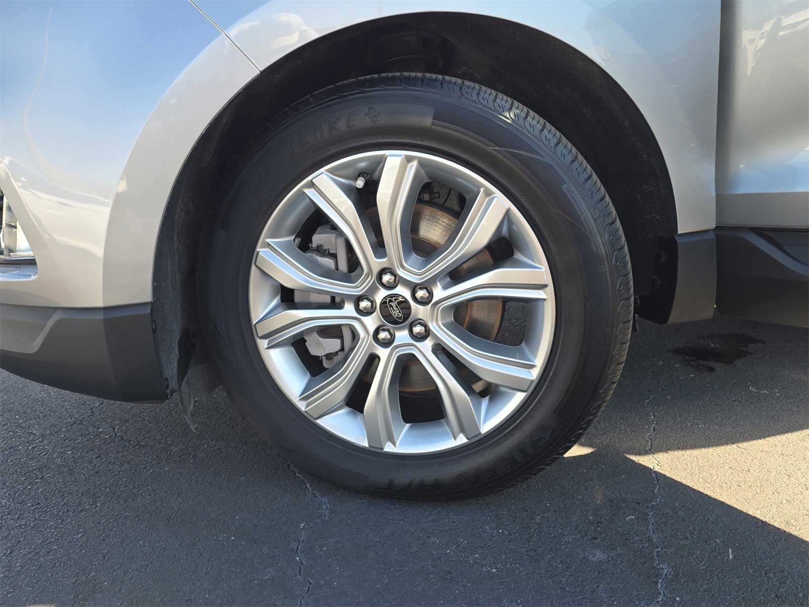 Certified 2024 Ford Edge Titanium image 27