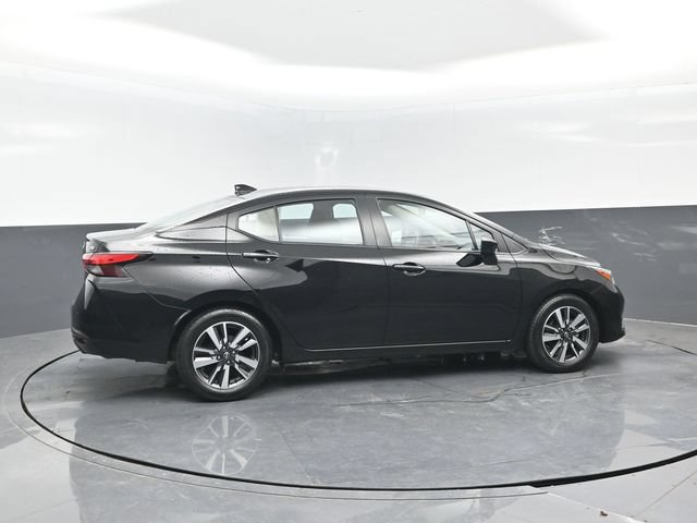 Used 2024 Nissan Versa SV FWD image 3