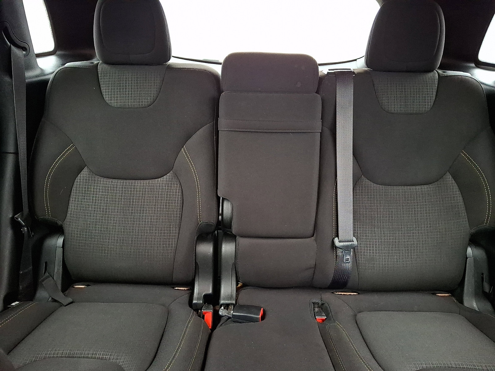 Used 2017 Jeep Cherokee Latitude w/ Cold Weather Group image 19