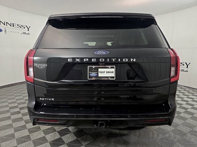 Certified 2025 Ford Expedition Active AWD/4WD image 6